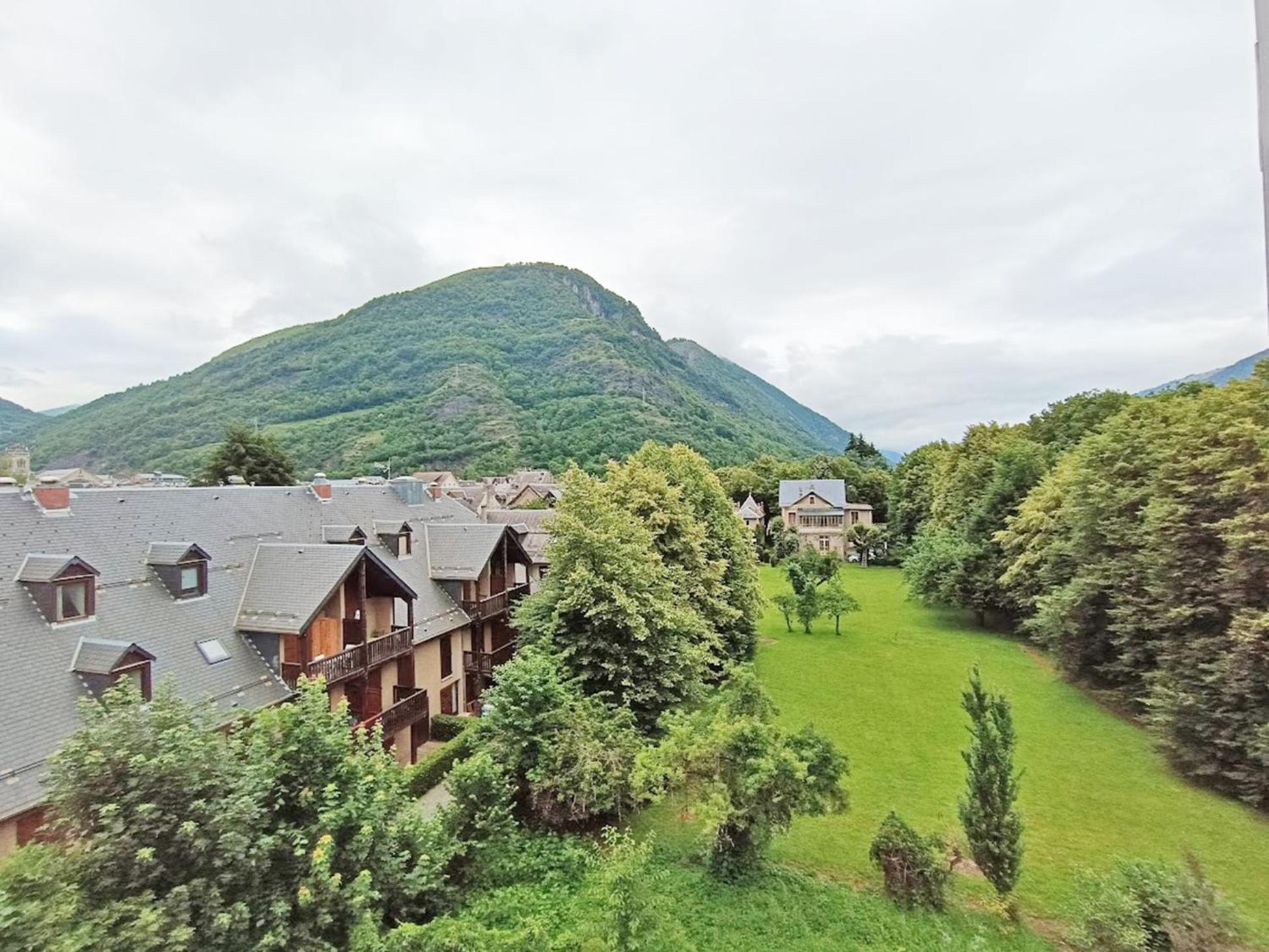 Apartmán Chez Charlotte, T3 Duplex, Vue Montagne, Parking Gratuit, Ascenseur, 4 Personnes Bagnères-de-Luchon Exteriér fotografie